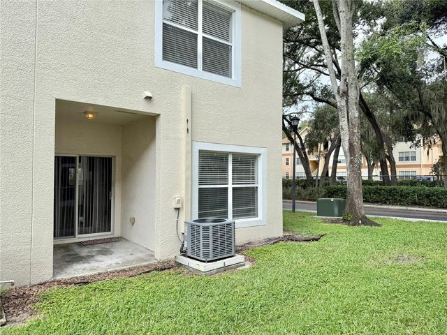 3506 HIGH HAMPTON CIRCLE, Tampa, FL 33610