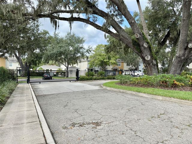 3506 HIGH HAMPTON CIRCLE, Tampa, FL 33610