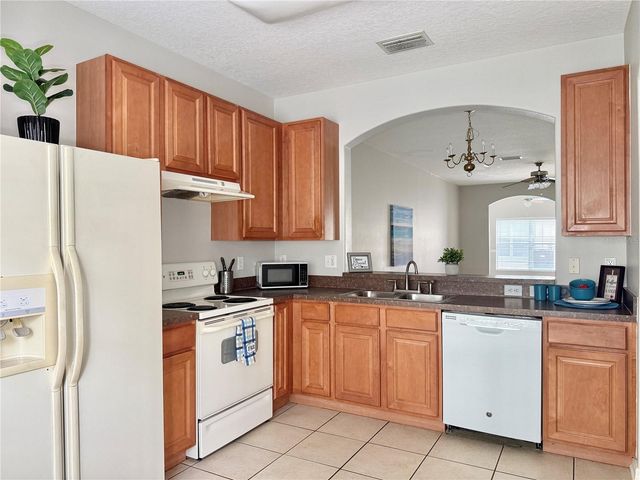3506 HIGH HAMPTON CIRCLE, Tampa, FL 33610