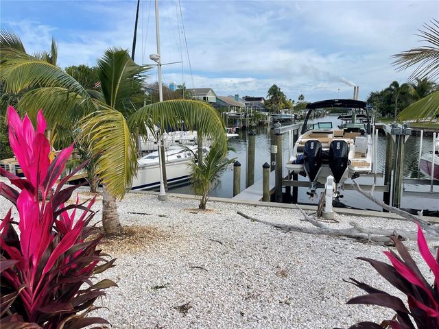 1057 APOLLO BEACH BOULEVARD, Apollo Beach, FL 33572