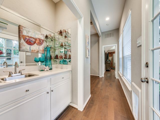10805 Stone Canyon, Dallas, TX 75230