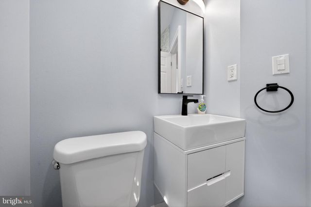 2627 S CAMAC ST, Philadelphia, PA 19148