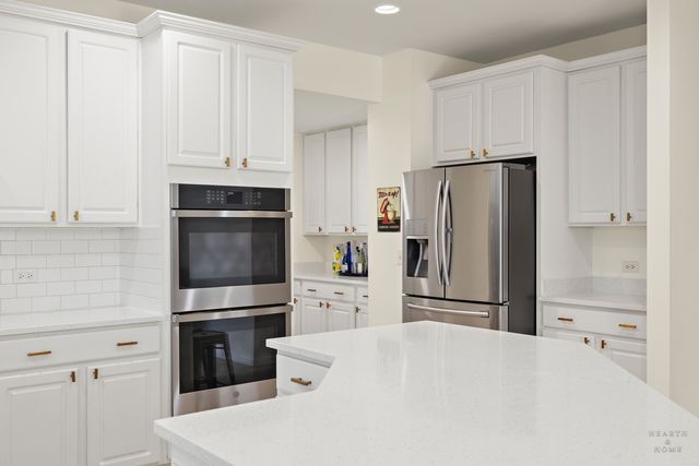 11561 Beacon Avenue, Huntley, IL 60142