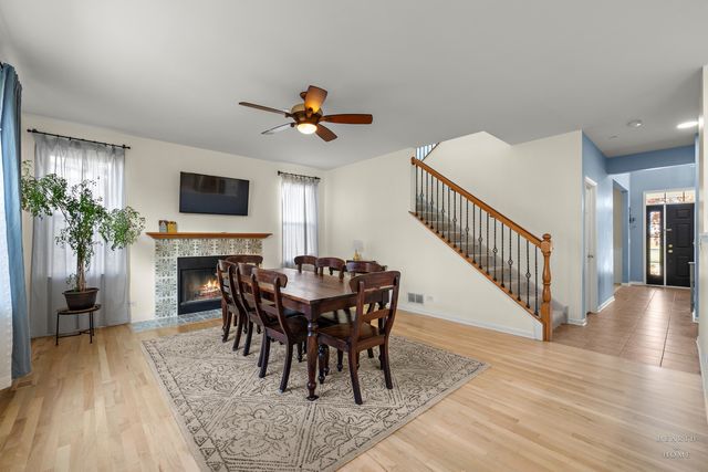 11561 Beacon Avenue, Huntley, IL 60142