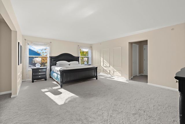 11561 Beacon Avenue, Huntley, IL 60142