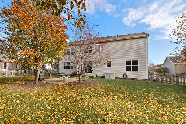 11561 Beacon Avenue, Huntley, IL 60142