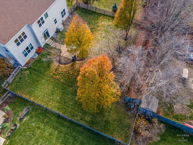 11561 Beacon Avenue, Huntley, IL 60142