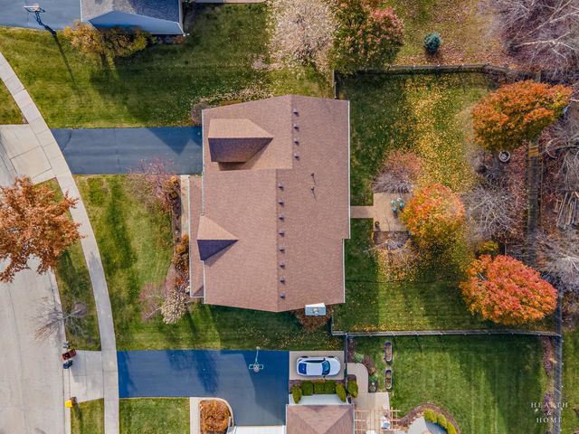 11561 Beacon Avenue, Huntley, IL 60142