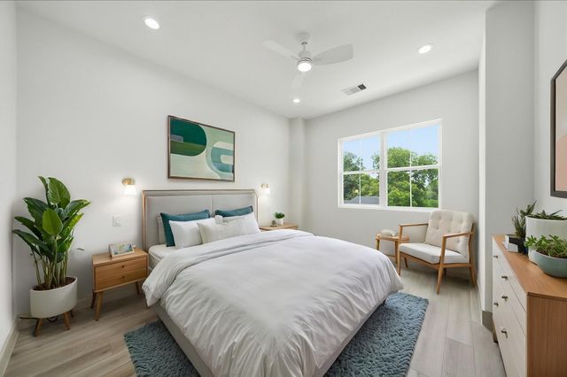 1116 Weiss Street, Houston, TX 77009