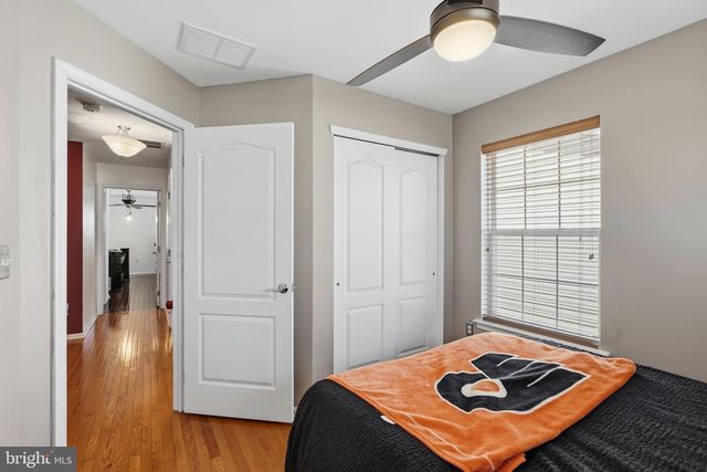 1007 MOORE RD, West Deptford, NJ 08086