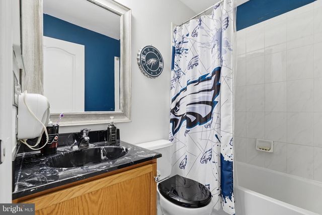 1007 MOORE RD, West Deptford, NJ 08086