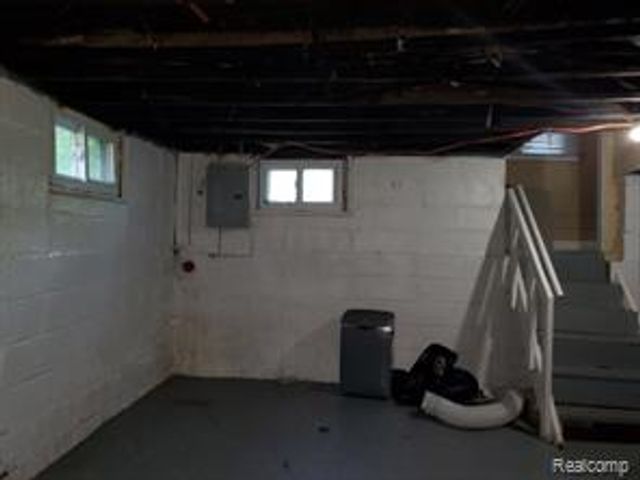 14000 Freeland Street, Detroit, MI 48227