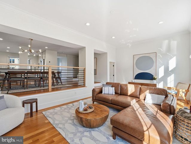 8503 JEFFERSONIAN CT, Vienna, VA 22182