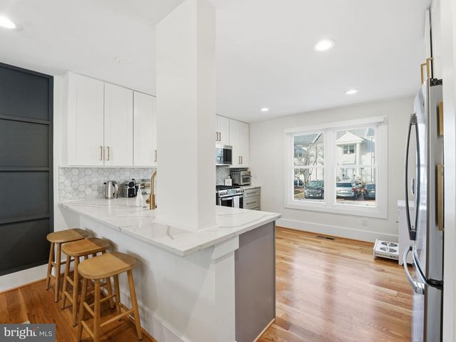 8503 JEFFERSONIAN CT, Vienna, VA 22182