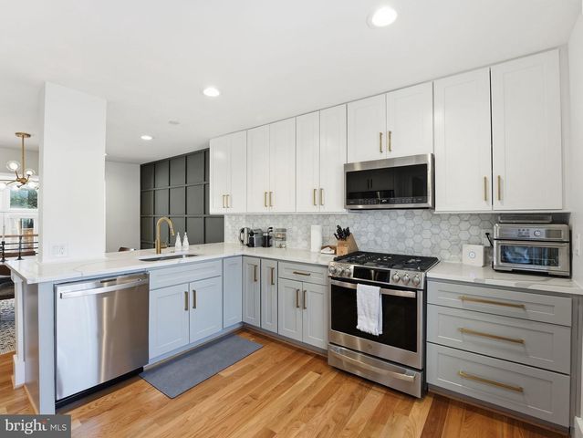 8503 JEFFERSONIAN CT, Vienna, VA 22182