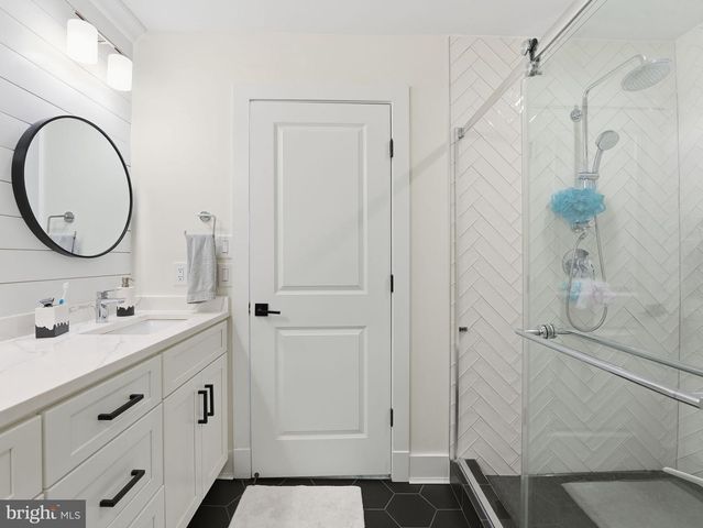 8503 JEFFERSONIAN CT, Vienna, VA 22182