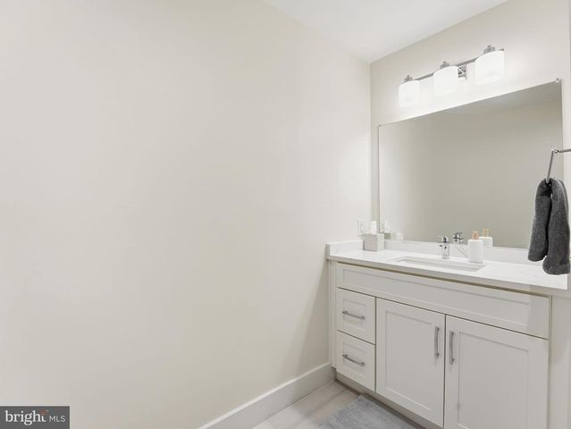 8503 JEFFERSONIAN CT, Vienna, VA 22182