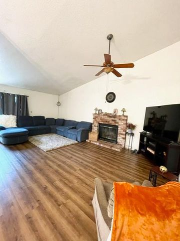 532 Capistrano, Modesto, CA 95354