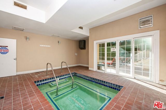 5139 Balboa Boulevard 9, Encino (los Angeles), CA 91316