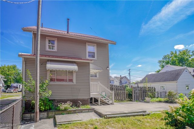 1521 Gibbs Avenue NE, Canton, OH 44705