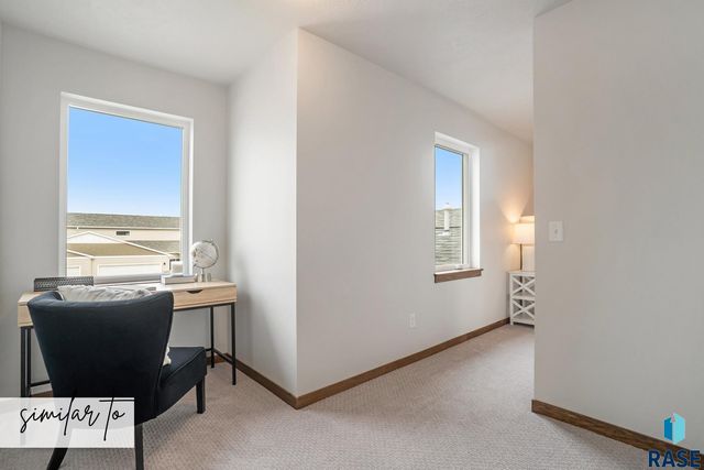 8014 E Tencate Pl, Sioux Falls, SD 57110