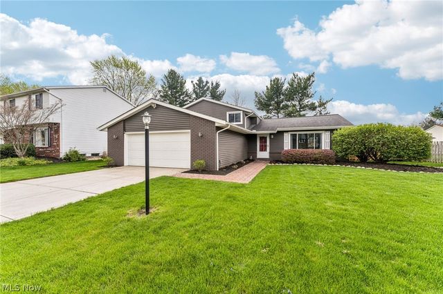 14281 Revere Circle, Middleburg Heights, OH 44130