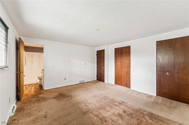 14281 Revere Circle, Middleburg Heights, OH 44130