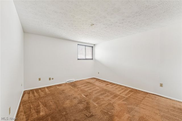 14281 Revere Circle, Middleburg Heights, OH 44130