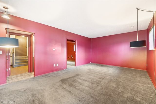 14281 Revere Circle, Middleburg Heights, OH 44130