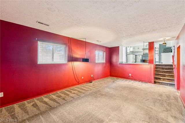 14281 Revere Circle, Middleburg Heights, OH 44130