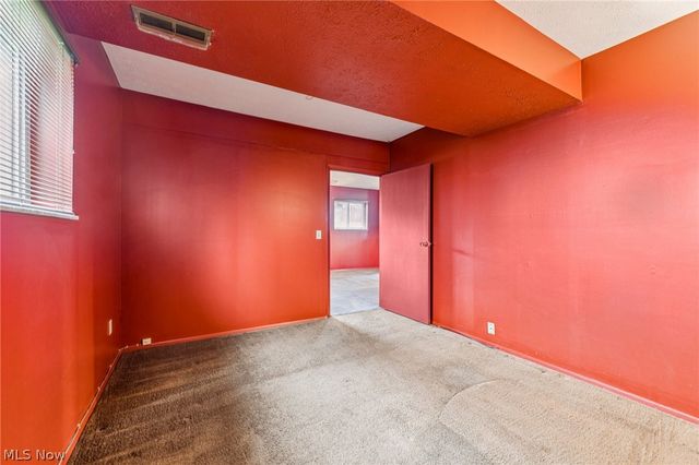 14281 Revere Circle, Middleburg Heights, OH 44130