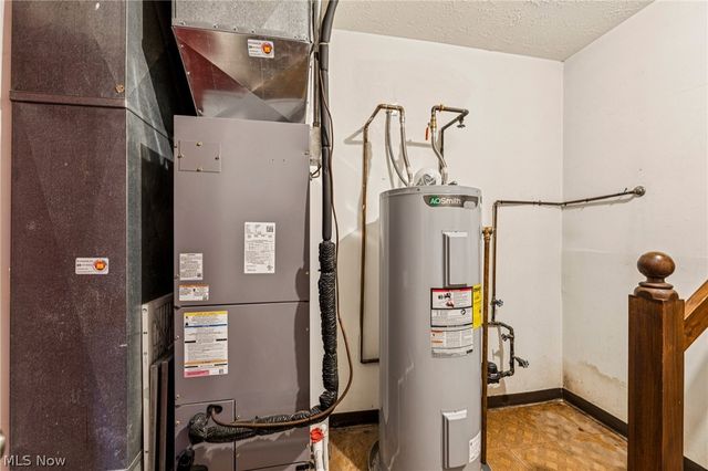 14281 Revere Circle, Middleburg Heights, OH 44130