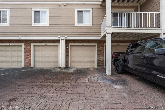 1159 Beaver Run, Troy, MI 48083