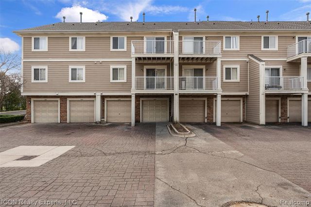 1159 Beaver Run, Troy, MI 48083