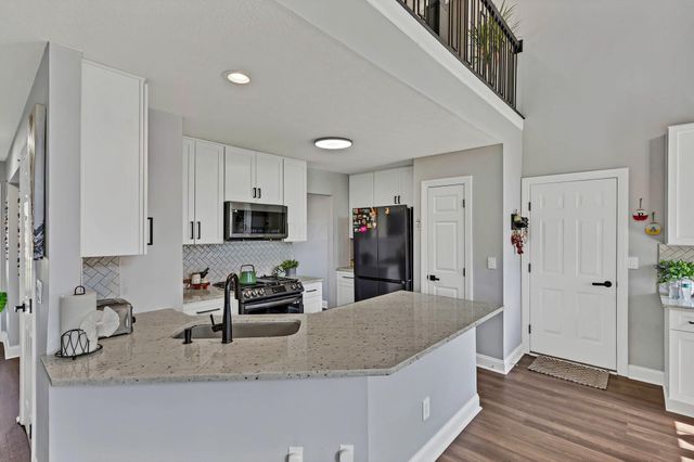 17 Fawn Meadow Court, Powell, OH 43065