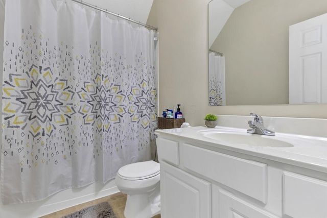 17 Fawn Meadow Court, Powell, OH 43065