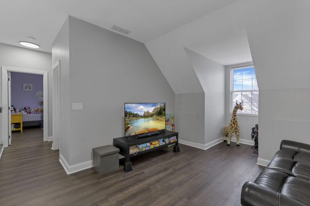 17 Fawn Meadow Court, Powell, OH 43065