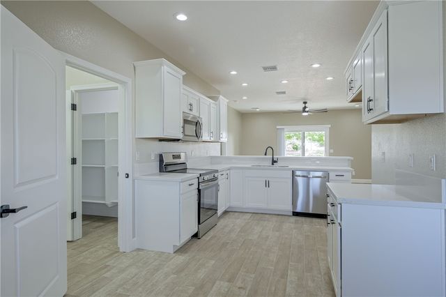 5104 S Antelope Drive, Fort Mohave, AZ 86426