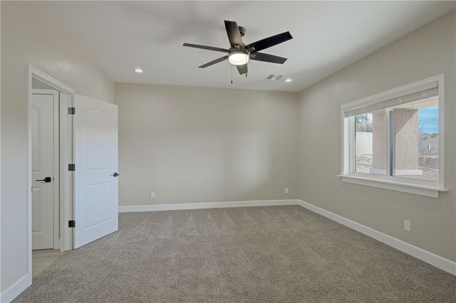 5104 S Antelope Drive, Fort Mohave, AZ 86426