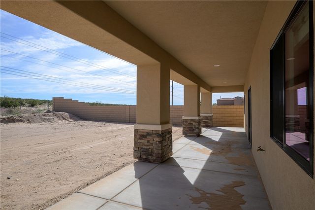 5104 S Antelope Drive, Fort Mohave, AZ 86426