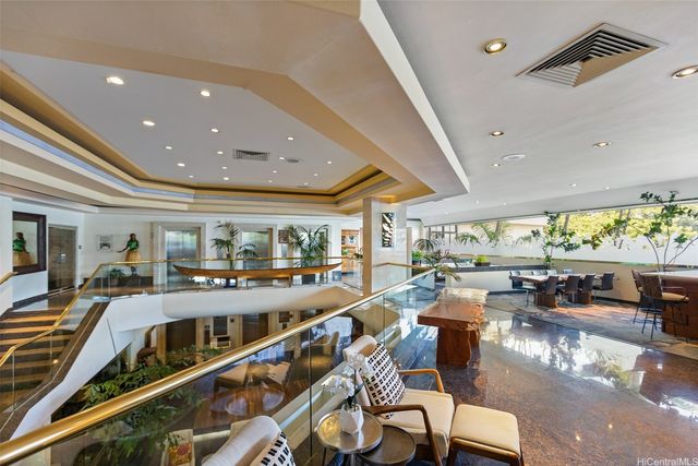 2045 Kalakaua Avenue 1017, Honolulu, HI 96815