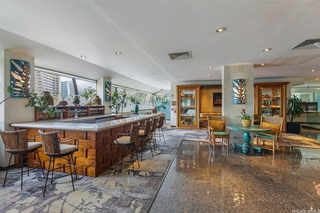 2045 Kalakaua Avenue 1017, Honolulu, HI 96815