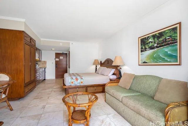 2045 Kalakaua Avenue 1017, Honolulu, HI 96815