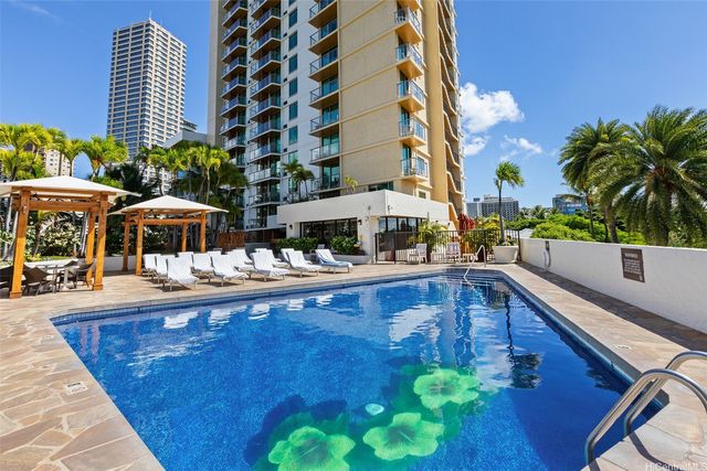 2045 Kalakaua Avenue 1017, Honolulu, HI 96815