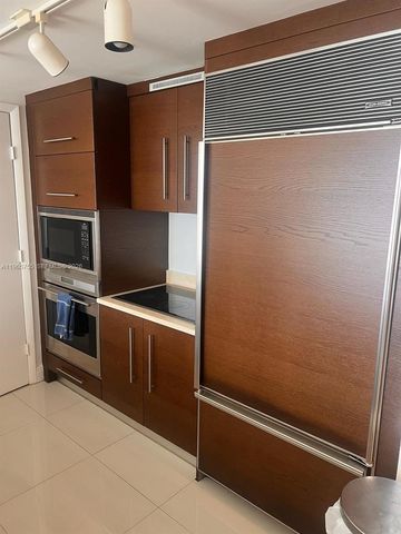 475 Brickell Ave 3613, Miami, FL 33131