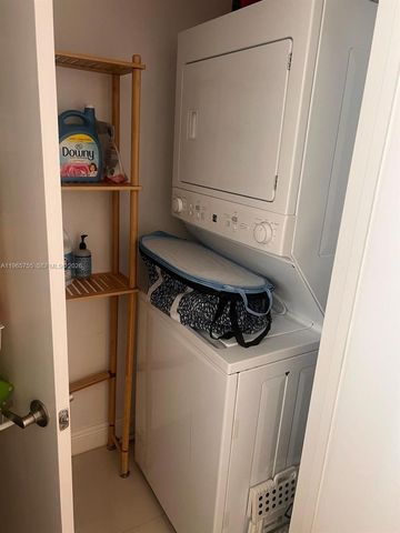 475 Brickell Ave 3613, Miami, FL 33131