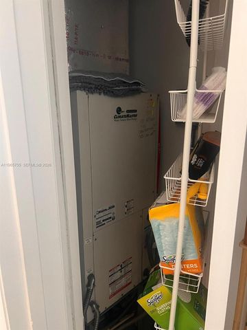 475 Brickell Ave 3613, Miami, FL 33131