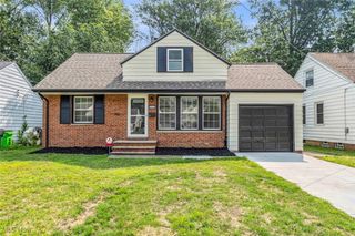 327 E 255th Street, Euclid, OH 44132