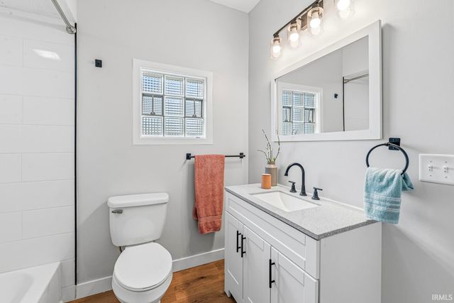 120 N Frances Street, South Bend, IN 46617