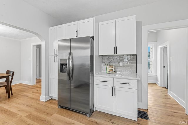 120 N Frances Street, South Bend, IN 46617